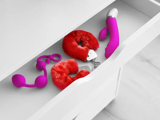 Tease and Play: The Role of Sex Toys in Couples' Sexual Happiness