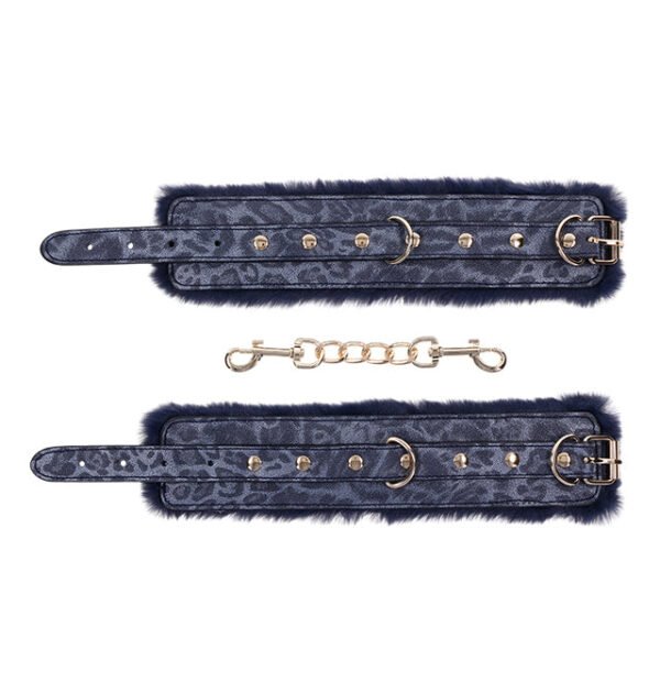 Sex & Mischief Cougar Fur Handcuffs - Image 4